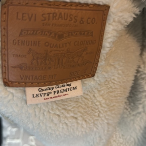 Vintage Fit Trucker Jacket - Picture 3 of 3